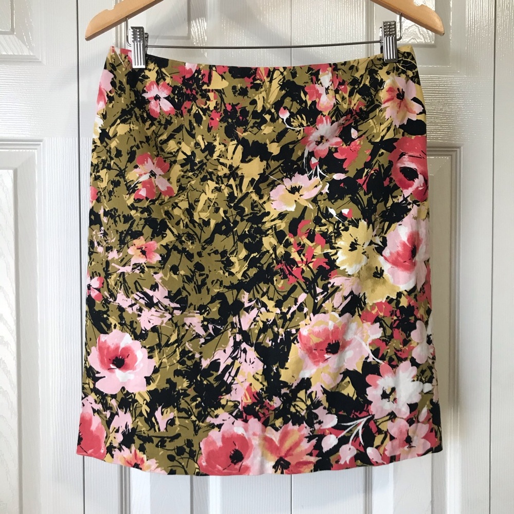 J.Jill 🌸 Pretty Floral 🌸 Skirt size 6